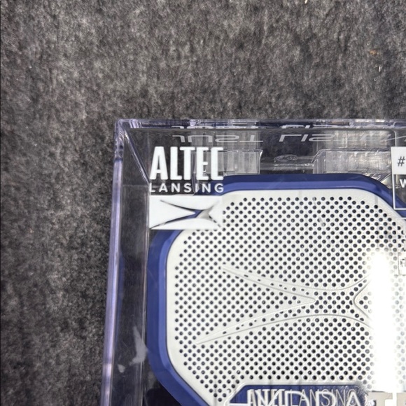 Altec Bluetooth speaker - Picture 2 of 9
